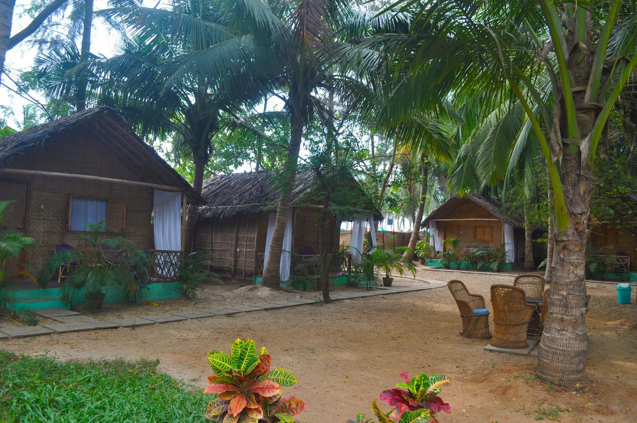 Tutti Garden Bungalows 호텔 Mormugao 외부 사진